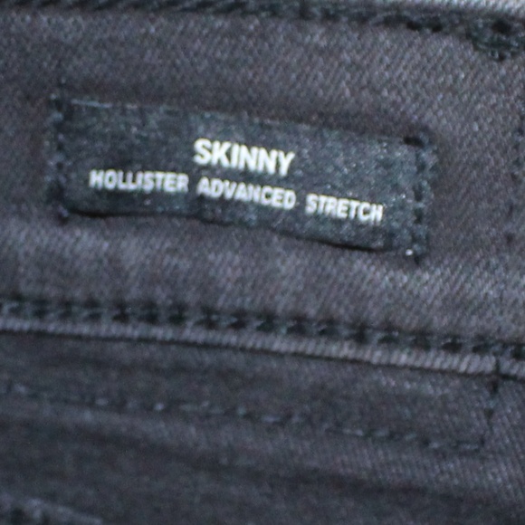 Hollister, black distressed Skinny advanced Stretch jeans   W31  L32 - Picture 7 of 7